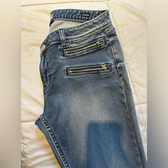 Express Rerock Ankle Jeans - Picture 2 of 3